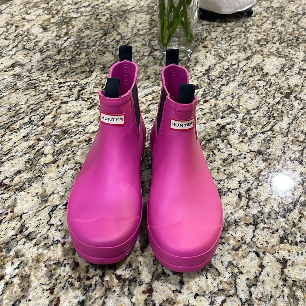 Hunters boots/lightly used.